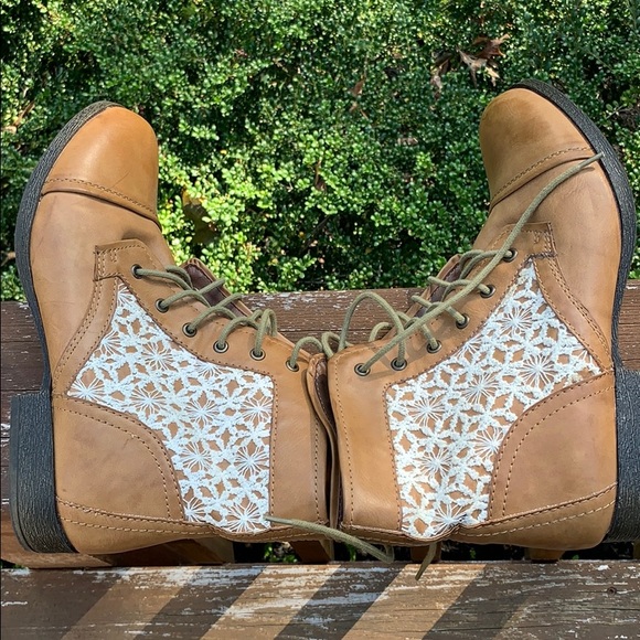 Barely Worn Madden Girl Boots - Picture 8 of 10